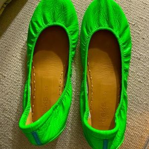 Galatic Green Tieks size 10